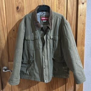 Wrangler Men’s 3XL Green Sherpa Lined Work Coat with Corduroy Collar